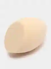Бежевый спонж для макияжа
