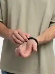 Черный кожаный мужской браслет Robert
