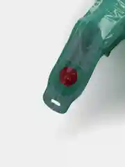 Зеленый воздушный шар мячик