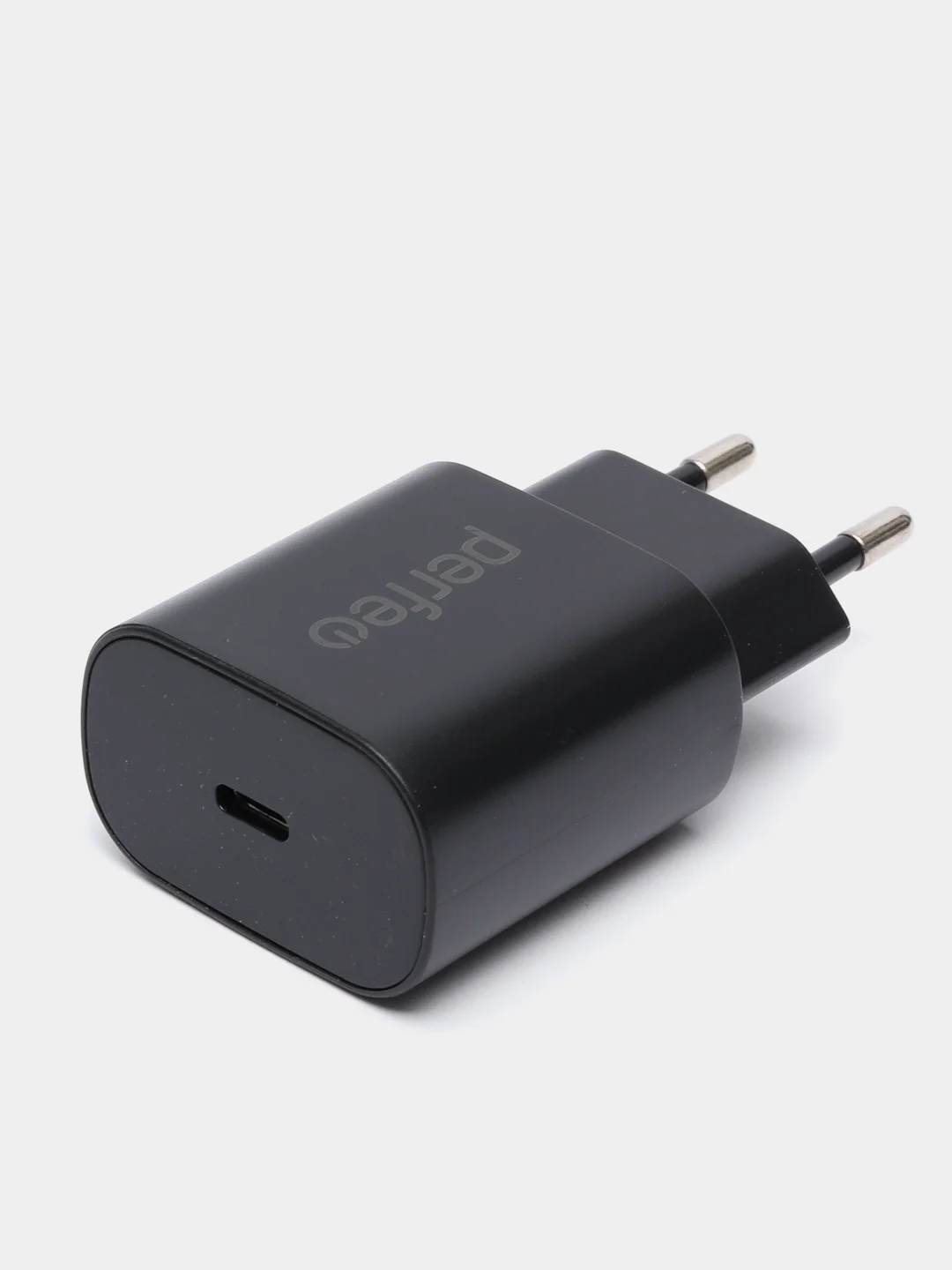 Черный сетевое зарядное устройство Perfeo с разъемом Type-C, 18 W, 2 цвета
