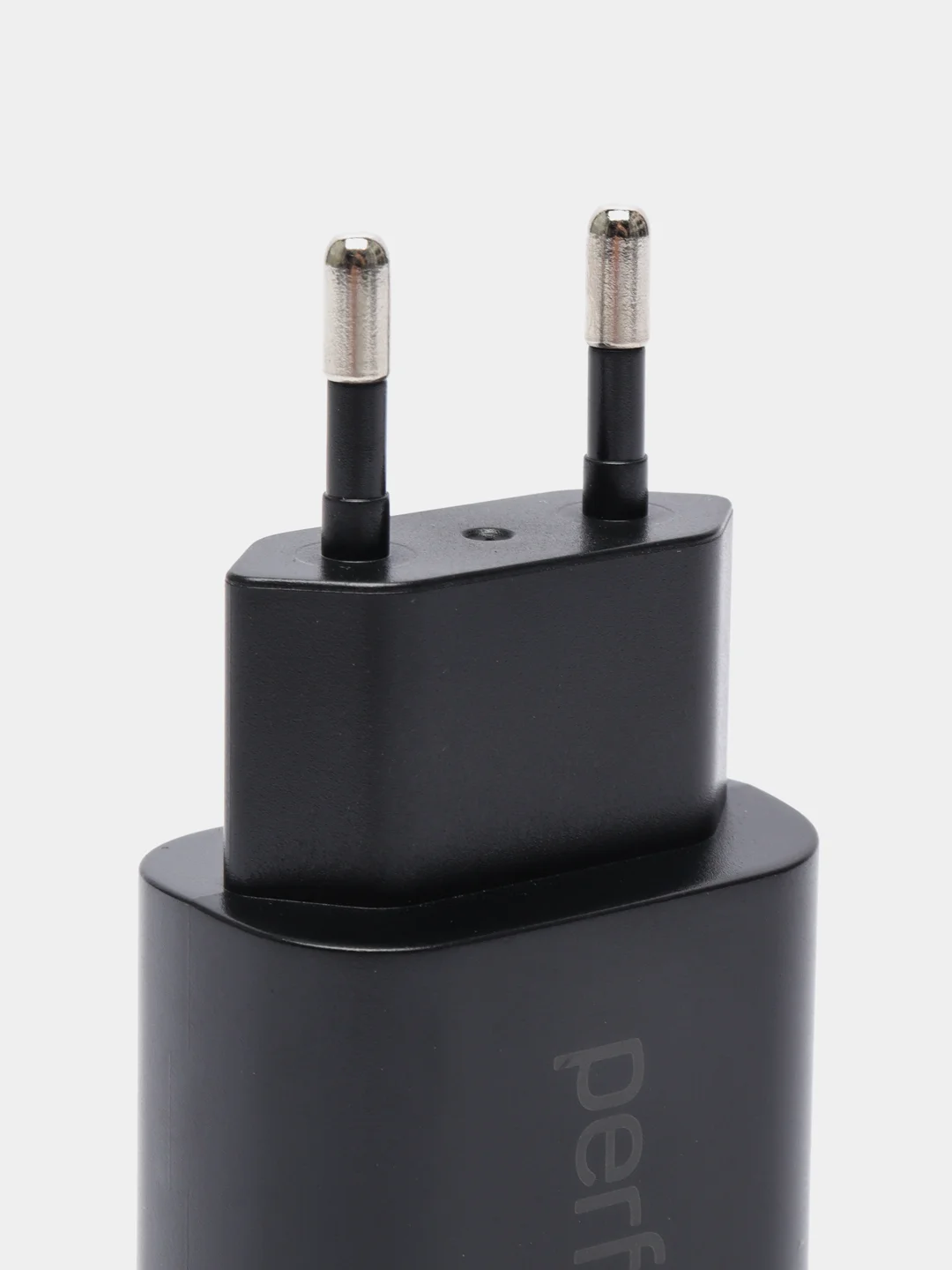 Черный сетевое зарядное устройство Perfeo с разъемом Type-C, 18 W, 2 цвета