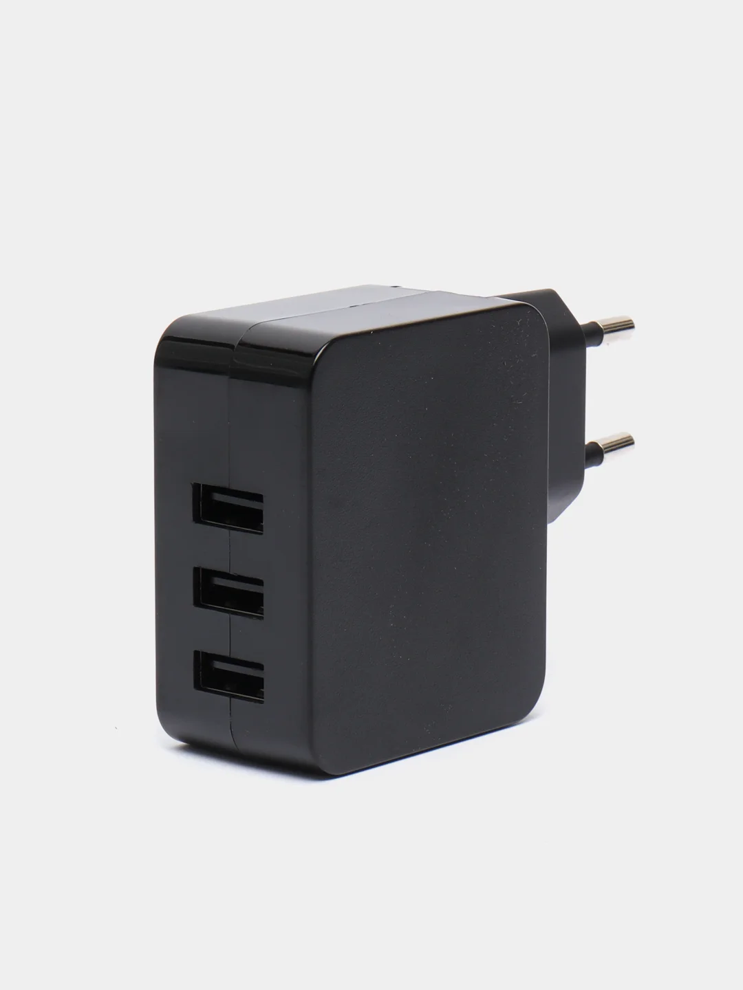 Черный сетевое зарядное устройство с разъемом 3xUSB Perfeo