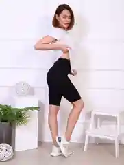 Черный велосипедки женские