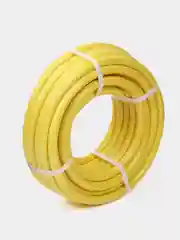 Желтый шланг поливочный армированный садовый