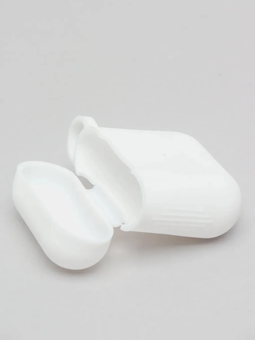 Белый чехол для наушников Apple AirPods 1, 2, TWS i9s, i10, i12, i13, i14, i15, i100