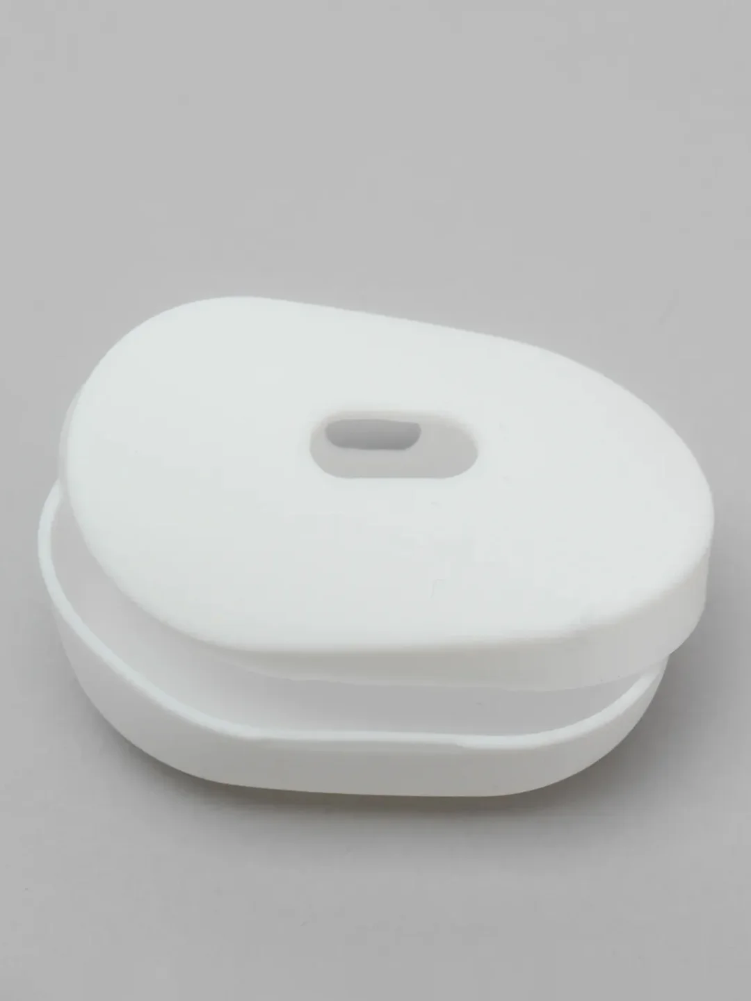 Белый чехол для наушников Xiaomi Redmi Airdots / Airdots S / Airdots 2 силиконовый аирдотс