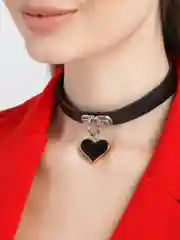 Черный чокер с сердцем, кожаный