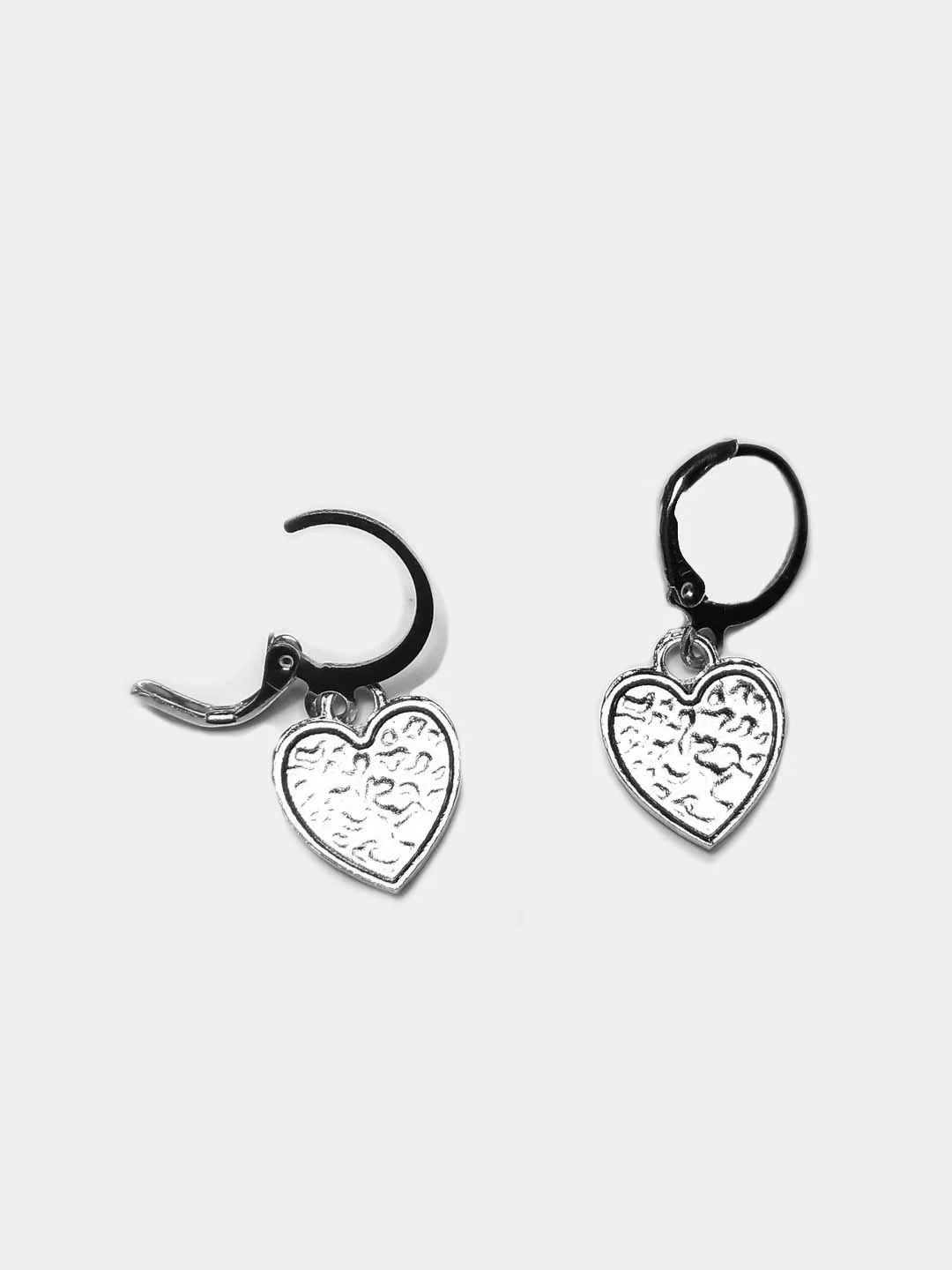 Серебряный серьги Сердце фактурное