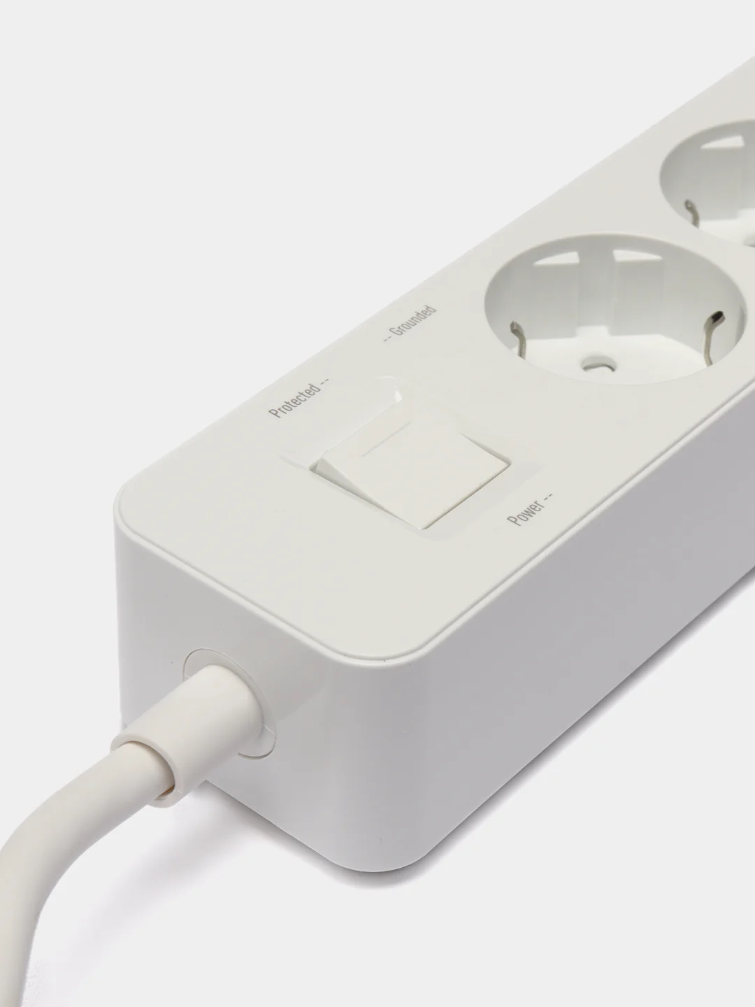 Сетевой фильтр Harper UCH-440, 5 метров, 3 розетки, 2 USB, Type-C, 4000 Вт, белый