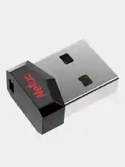 Черный флеш-накопитель USB 2.0 Netac UM81