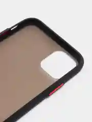 Черный чехол на Iphone 11