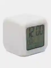 Будильник LuazON LB-03, дата, температура, белый