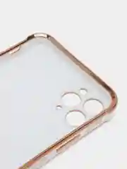 Белый чехол на iPhone 11 Pro Max