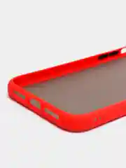 Красный чехол на Iphone 11