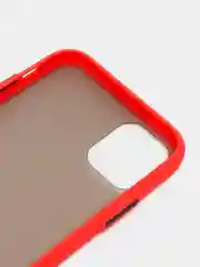 Красный чехол на Iphone 11