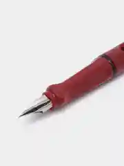 Бордовый перьевая ручка