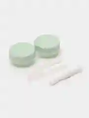 Зеленый контейнер для контактных линз