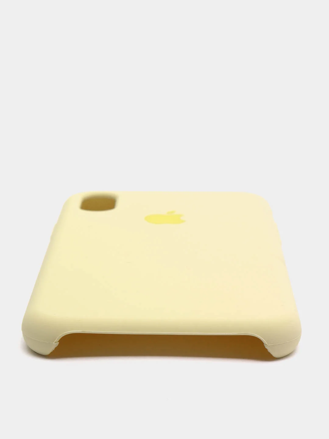 Светло-жёлтый чехол для iPhone 11/ 12/ 13/ 14/ XR/ 8/ 7/ SE/ X/ XS/ Pro/ Max/ Plus, силиконовый