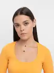 Ожерелье из вулканического камня