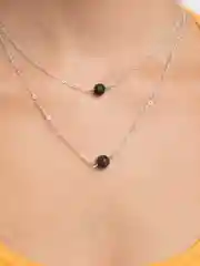 Ожерелье из вулканического камня