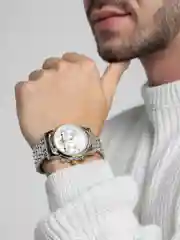Белый наручные мужские часы OLEVS