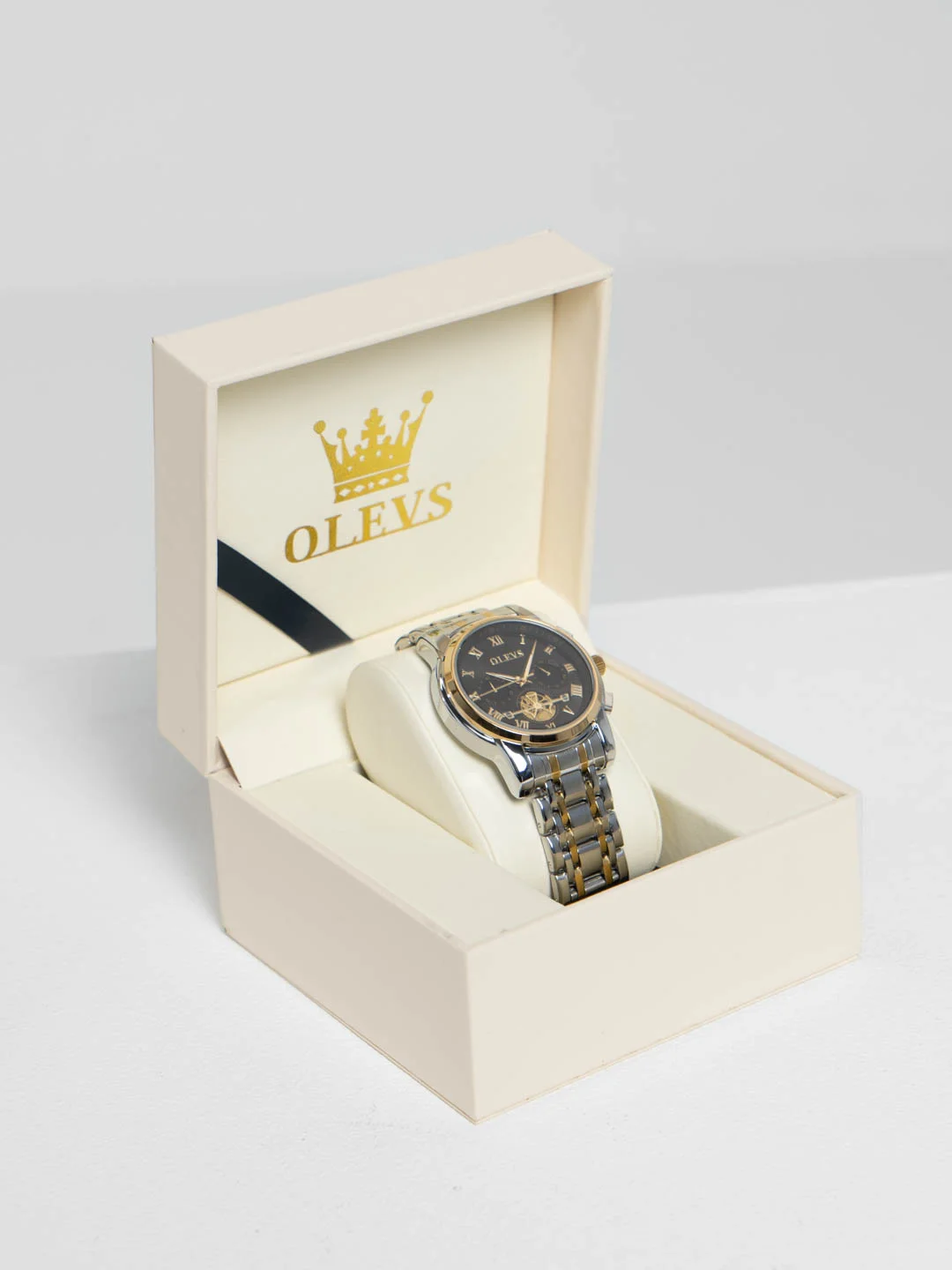 Черный наручные мужские часы OLEVS