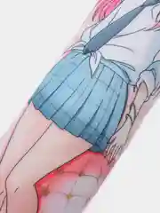 Коричневый миди-дакимакура 36см по аниме: Школа отчаяния, Re:zero, Genshin Impact и другие