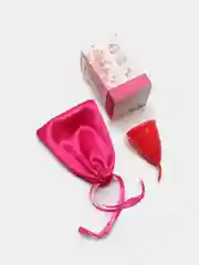 Красный менструальная чаша с мешочком для хранения