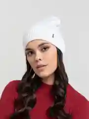 Белый шапка демисезонная, с отворотом