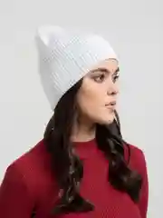 Белый шапка демисезонная, с отворотом