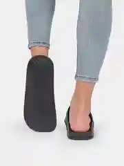 Черный сланцы женские