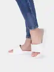 Белый сланцы женские