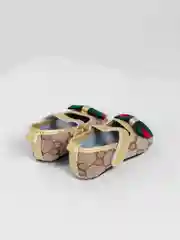 Золотой пинетки для новорождённых