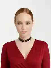 Черный чокер на шею с подвеской