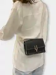 Черный сумка женская через плечо на цепочке