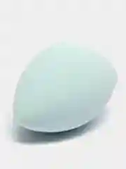 Голубой спонж для макияжа