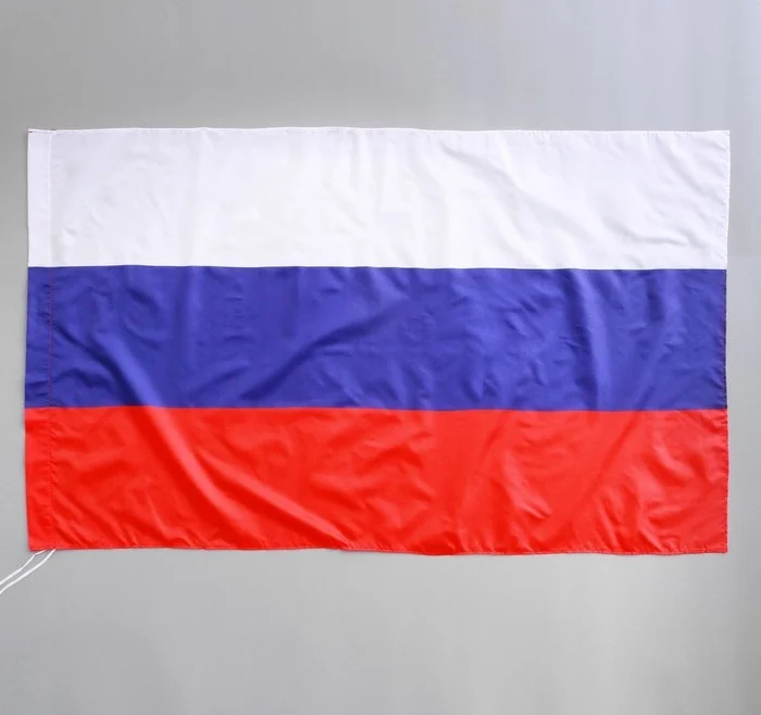Алый флаг России, 90 х 145 см