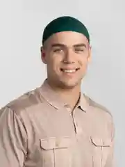Зеленый тюбетейка вязаная