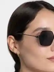 Черный солнцезащитные очки женские