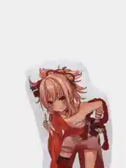 Фигурная подушка-дакимакура по игре Genshin Impact, Ёимия