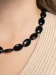 Бусы из черного агата