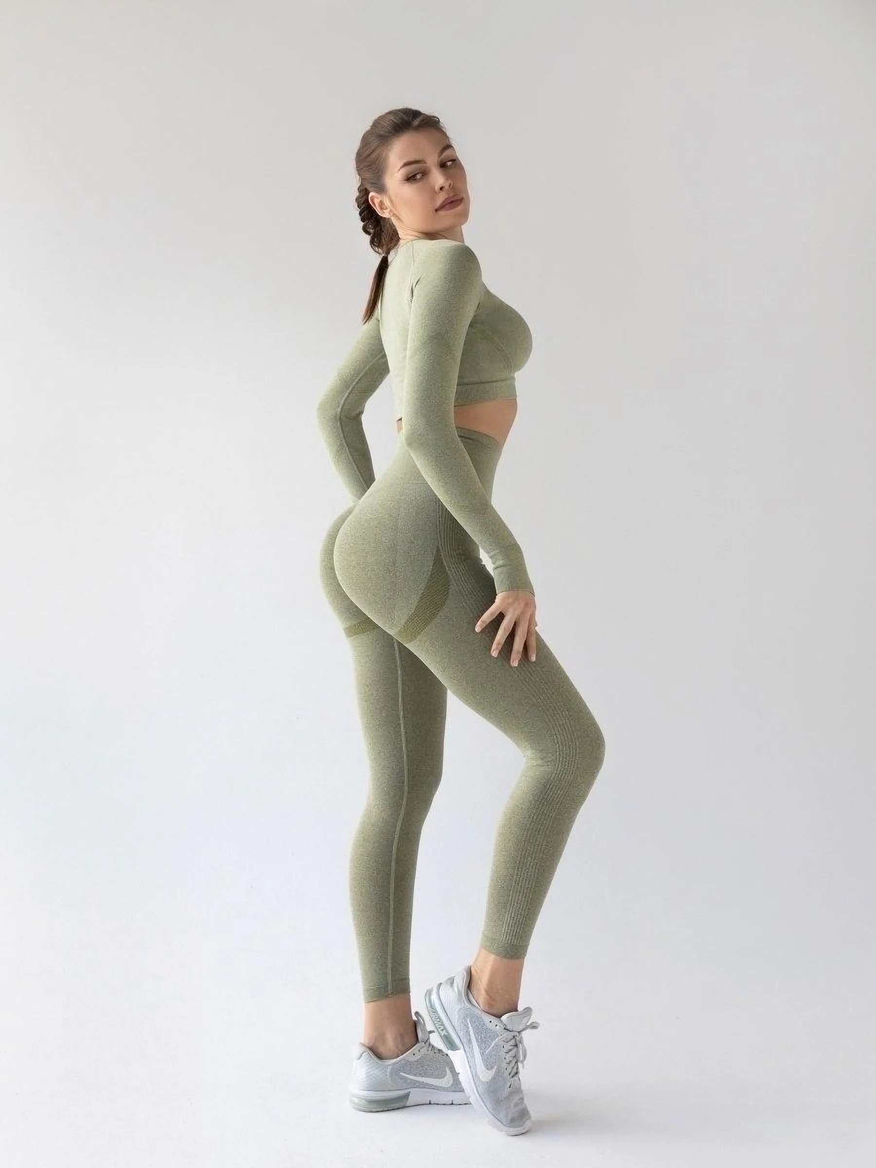 Оливковый спортивный костюм для фитнеса, женский