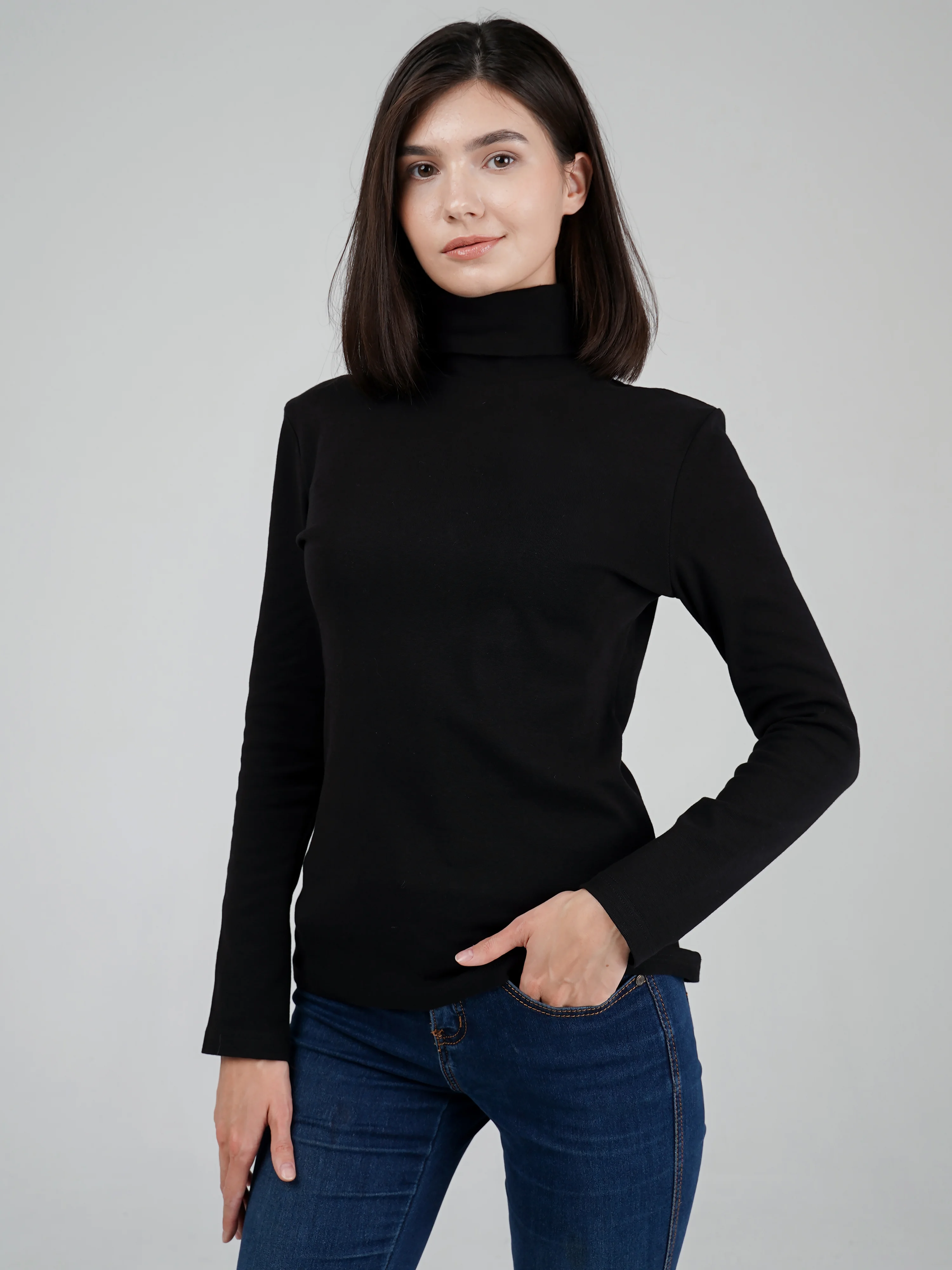 Черный водолазка женская Helentex с длинным рукавом, воротник-гольф, базовая кофта