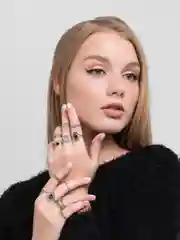 Белый набор женских колец