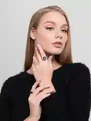 Зеленый набор женских колец