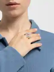 Серебряный кольцо "Бабочка на пальце"