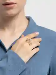 Золотой кольцо "Бабочка на пальце"