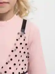 Розовый платье
