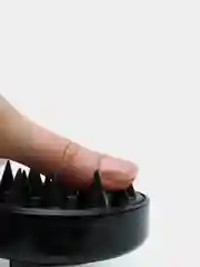 Черный массажер для головы, массажная щетка для головы