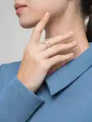 Зеленый кольцо акриловое "Сердечки"